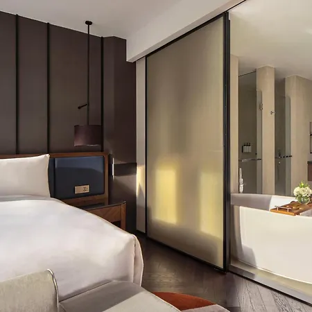 Intercontinental Bangkok Sukhumvit By Ihg Hotel Exterior photo