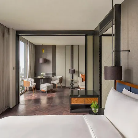 Intercontinental Bangkok Sukhumvit By Ihg Hotel Exterior photo