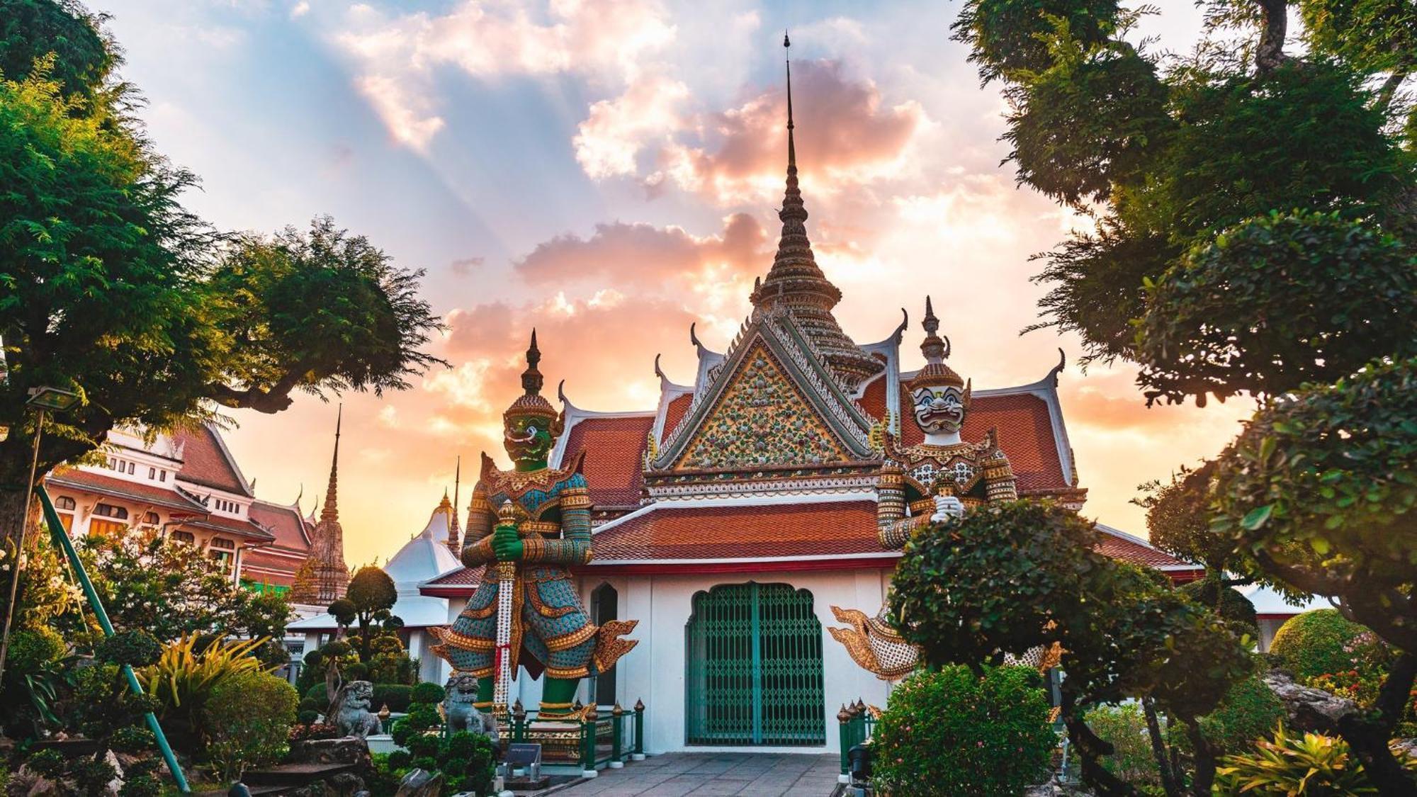 อินเตอร์คอนติเนนตัล กรุงเทพ สุขุมวิท โรงแรม 5*